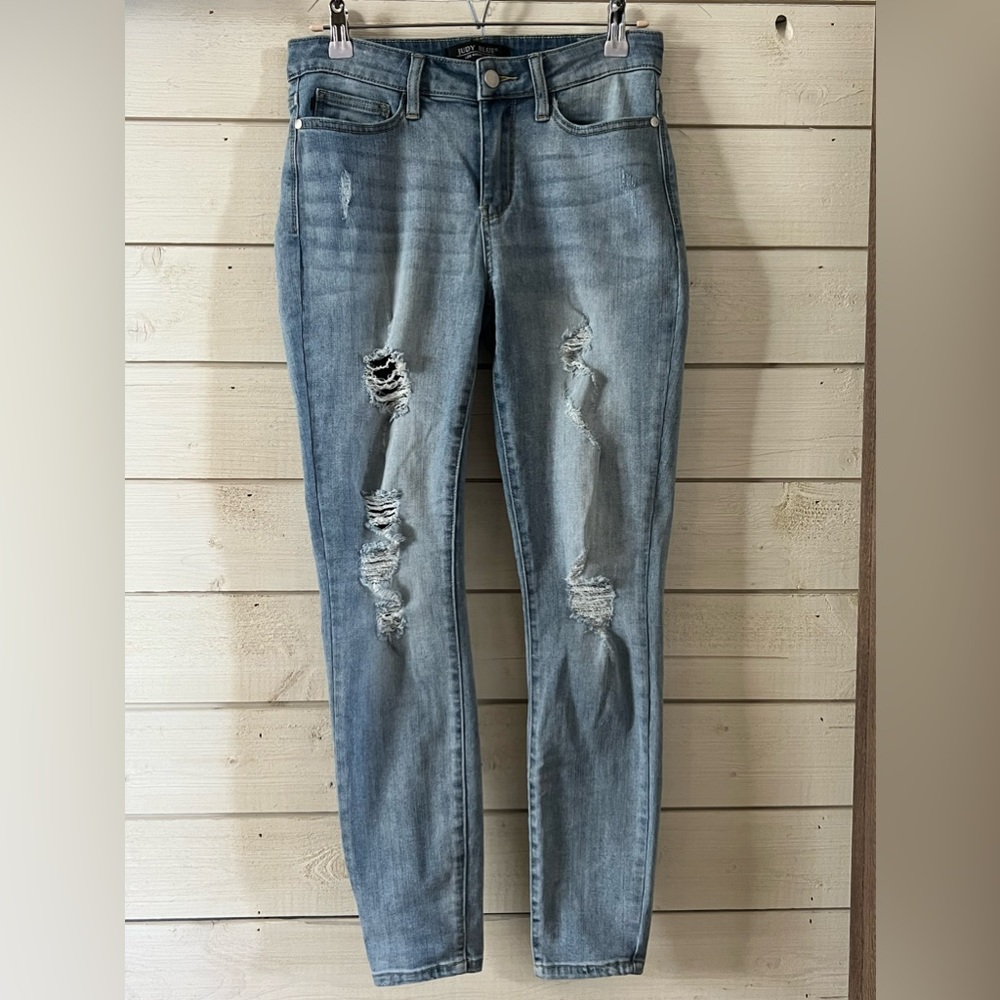 Judy Blue Distressed Jean